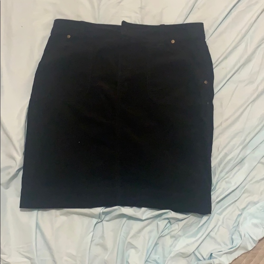 It did not fit me sadly cause I got it as a gift